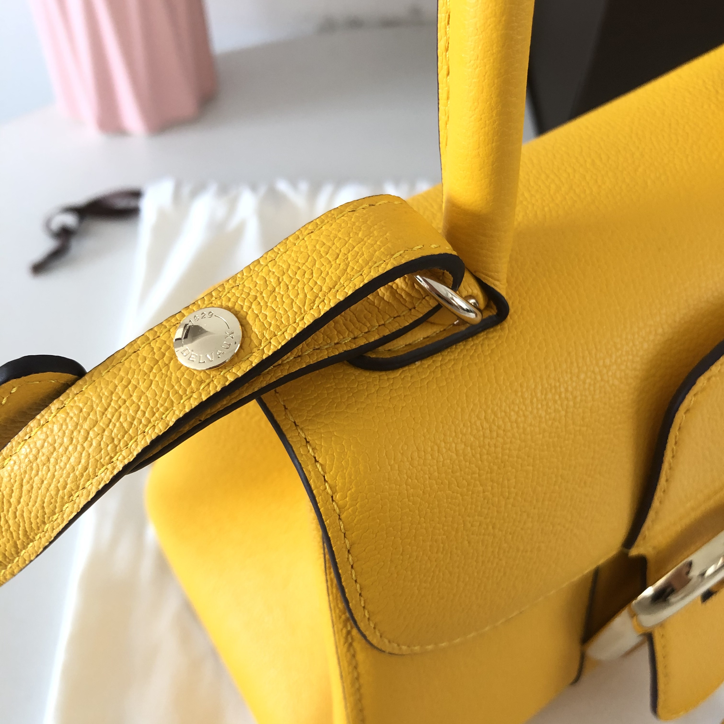 델보 브리앙 엘로우 미니 토트백